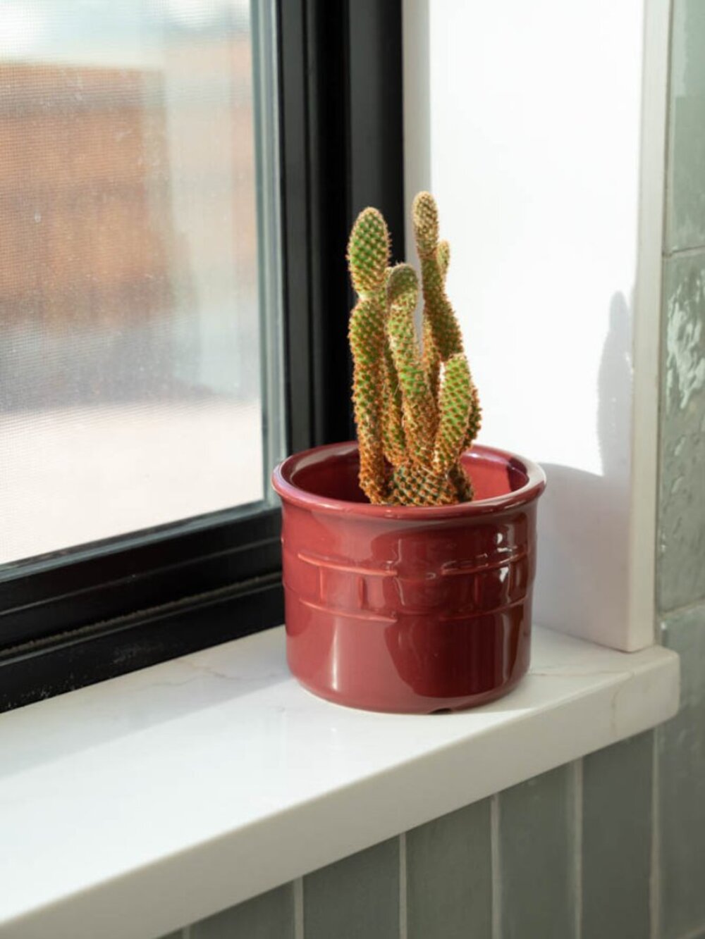 Longaberger pottery crock in the Woven Traditions pattern